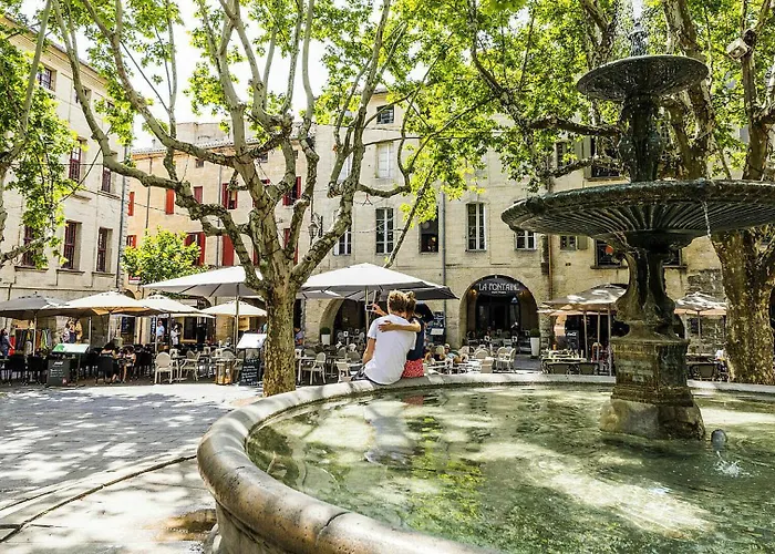 D'hote Du Pont Du Gard ベッド・アンド・ブレックファスト ヴェール・ポン・デュ・ガル